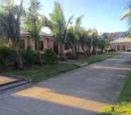 Lainnya 5 Surfville Resort