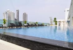 Swimming Pool 4 The Ivory Villa