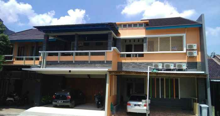 Luar Bangunan Clean Room at Family Home