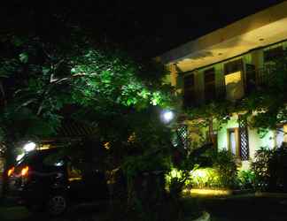 Bangunan 2 Hotel Srondol Indah