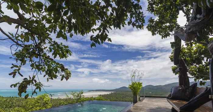 Swimming Pool Baan Hin Nok Villa