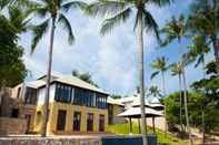 Lobby Lotus Villa by Pawanthorn Samui Villa