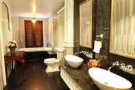 ห้องน้ำภายในห้อง Lotus Villa by Pawanthorn Samui Villa