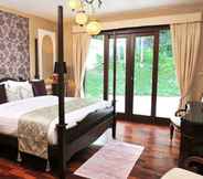 Bedroom 4 Lotus Villa by Pawanthorn Samui Villa