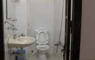 Toilet Kamar 5 Traveler's Home