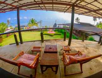 Lobi 2 The Cinnamon Art Resort And Spa