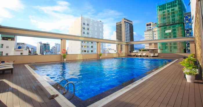 Swimming Pool Nha Trang Star Beach Apartments