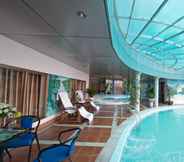 Swimming Pool 7 Muong Thanh Vinh Hotel