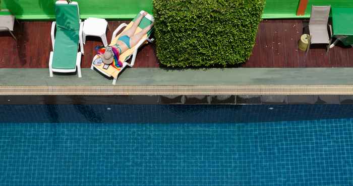 Kolam Renang Stay Resort Pattaya
