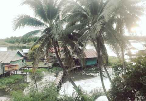 Exterior River Guesthouse