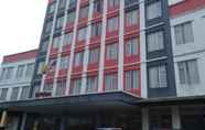 ภายนอกอาคาร 2 Townhouse OAK 101 Hotel Bintulu