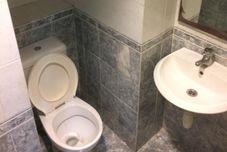 客室内バスルーム Golden Star Hotel Singapore