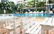 สระว่ายน้ำ 7 Diana Garden Resort