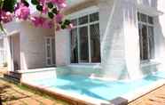 Swimming Pool 2 Ali 10 Villa