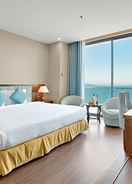 BEDROOM Yarra Ocean Suites Danang