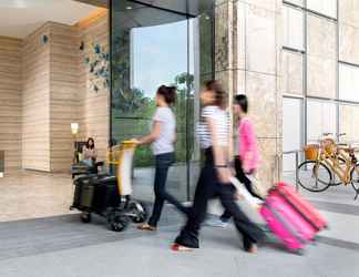 Lobby 2 JEN Singapore Orchardgateway by Shangri-La