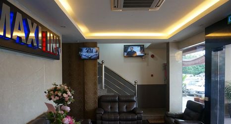 Lobby 2 Maxi Inn