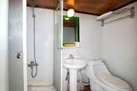 Toilet Kamar Golden Bay Classic Cruise 1