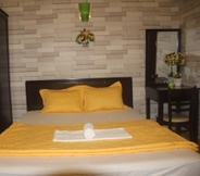 Phòng ngủ 6 Green Hotel