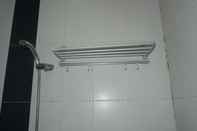 Toilet Kamar Residence 61