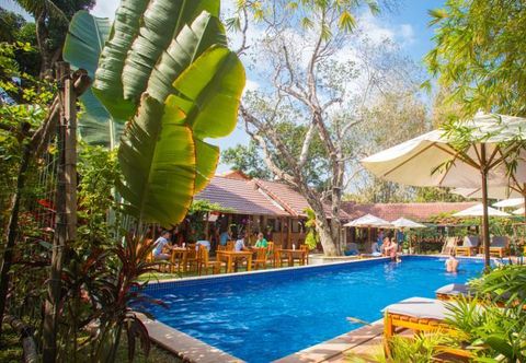 Hồ bơi La Mer Resort