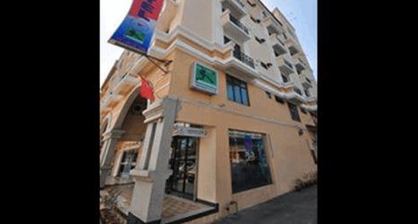 外観 2 Flora Place