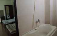 Toilet Kamar 5 Thinh Van Hotel