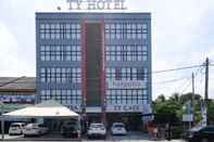 Bên ngoài TY Hotel Kuala Terengganu