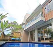 Kolam Renang 2 Greenfield Luxury Villas