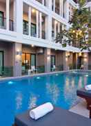 SWIMMING_POOL Hotel J Residence