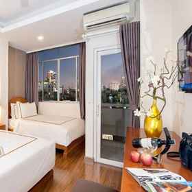 Bedroom 1 Lan Anh Hotel, Tran Huu Trang Cai Luong Theater Hotels