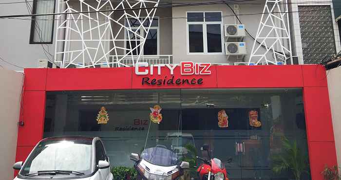 Exterior City Biz Residence