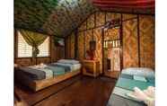 Kamar Tidur 5 Patrick's on the Beach Resort