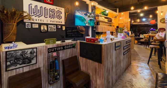 บาร์ คาเฟ่ และเลานจ์ Wire Hostel Patong