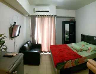 ห้องนอน 2 Comfy Room at Serpong Greenview Apartment