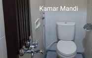 Toilet Kamar 7 Griya Teratai