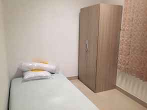 ห้องนอน 4 Single Room at Gading Elok Timur near MKG Mall (KG2)