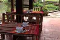 Bar, Cafe and Lounge Linh Soi Homestay (Nha San 20)