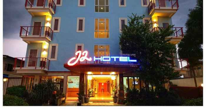 Exterior J2 Hotel