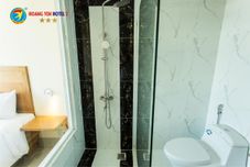 客室内バスルーム Hoang Yen 2 Hotel Quy Nhon