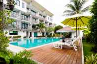 Swimming Pool Di Pantai Boutique Beach Resort