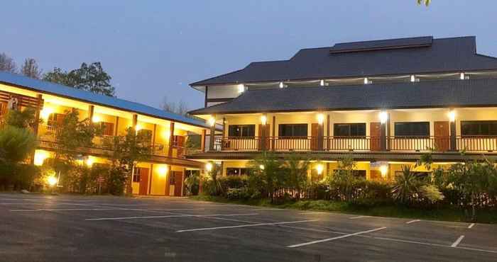 Bangunan Hugpua Hotel