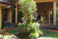 Lobby G and E Garden Pavillion and La Verandah