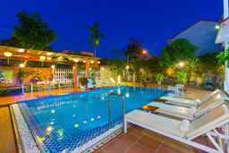 Hoi An Life Villa, Rp 304.925