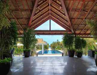 Lobby 2 Mango Beach Resort