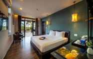Phòng ngủ 2 Serene River Villa