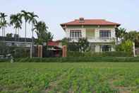 Exterior Hoi An Red Frangipani Villa