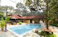 SWIMMING_POOL Rina Balinese Resort