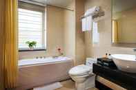 In-room Bathroom Luxeden Hotel