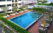 Kolam Renang 7 Suvarnabhumi Ville Airport Hotel